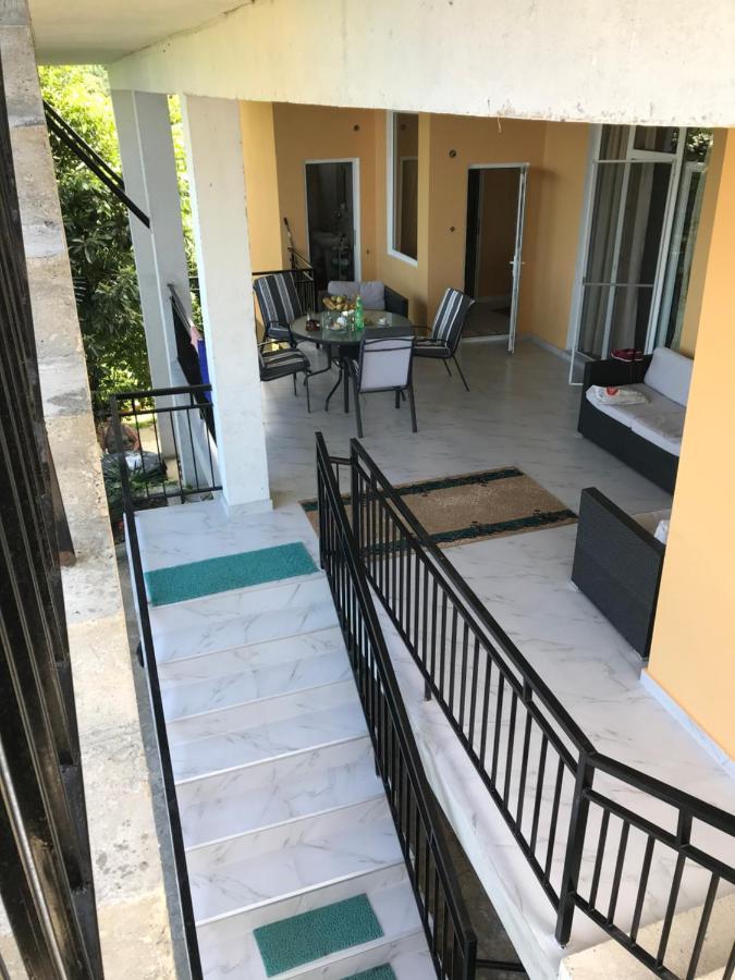 Feride Hotel Makhinjauri Luaran gambar