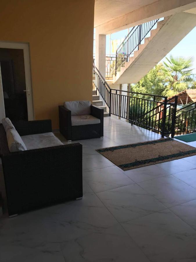 Feride Hotel Makhinjauri Luaran gambar